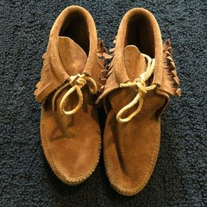 Minnetonka moccasins size 6.5